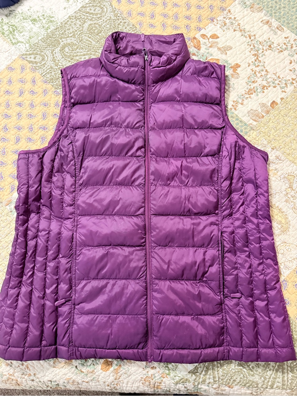 32 Degrees Women's Plum Packable Heat Insulated Vest
